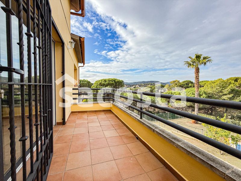 Foto e2546f15-30ae-40cc-9101-cb10e1948098. Casa amb calefacció aparcament piscina a Lloret Verd - Els Pinars Lloret de Mar