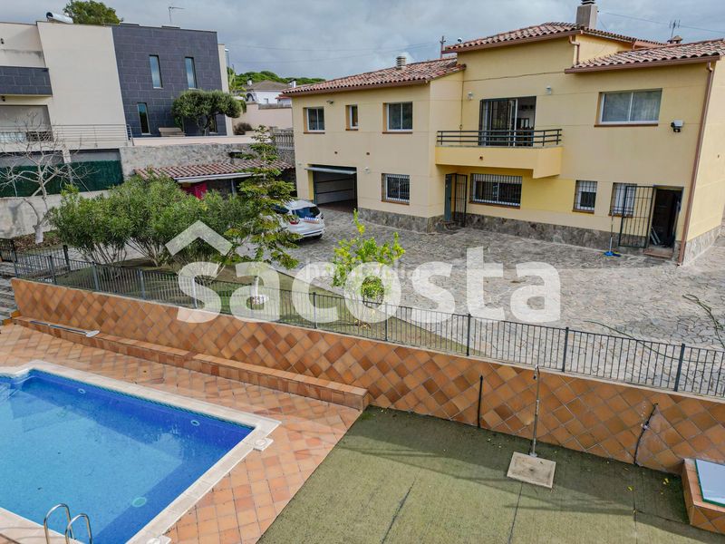 Foto f5ec8cc6-1ac8-4691-bc34-3a58ba7c9ad6. Casa amb calefacció aparcament piscina a Lloret Verd - Els Pinars Lloret de Mar