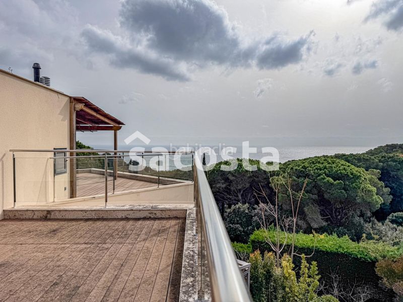 Foto ec6a3be5-bde8-41de-88a0-52aa9be5dbd9. Casa adossada amb aparcament piscina a Santa Clotilde Lloret de Mar