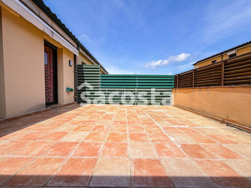 Foto 4009f7ca-4ce8-45ce-8552-38dc147d5a0c. Casa adossada amb calefacció aparcament piscina a Lloret de Mar