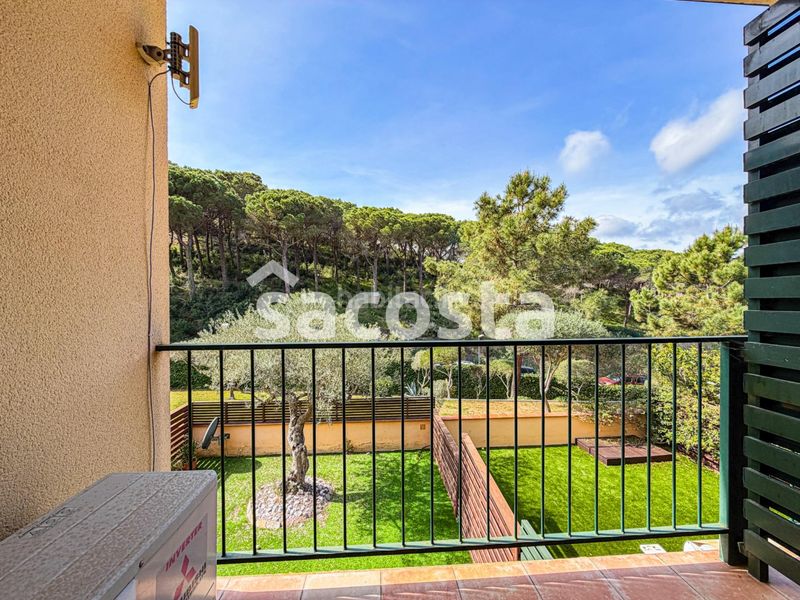 Foto 6790bbfd-2ab4-43c8-a484-d61e88ff65ed. Casa adossada amb calefacció aparcament piscina a Lloret de Mar