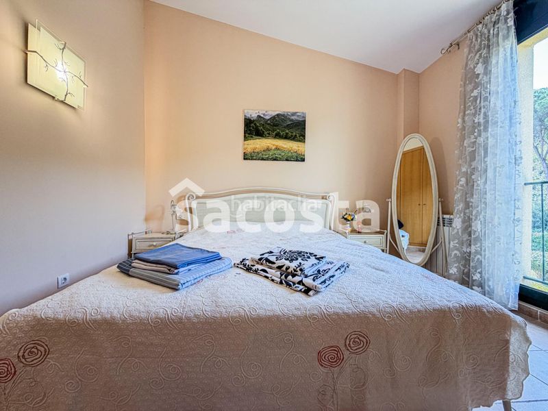 Foto bea39c1b-deff-439b-8bef-a7e47bffe1d5. Casa adossada amb calefacció aparcament piscina a Lloret de Mar