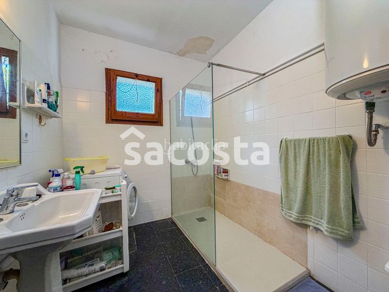 Foto 530179e4-9bef-43b9-8e16-3060f4044594. Casa a cala d'en simon 10 a Montgoda Lloret de Mar