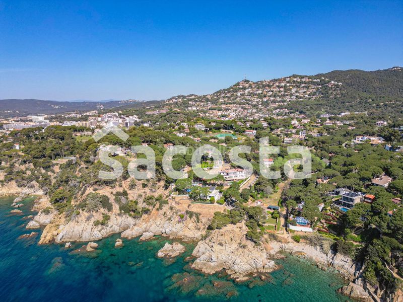 Foto 6c2474fb-fa80-4160-983f-3ee419f6da4b. Casa a cala d'en simon 10 a Montgoda Lloret de Mar