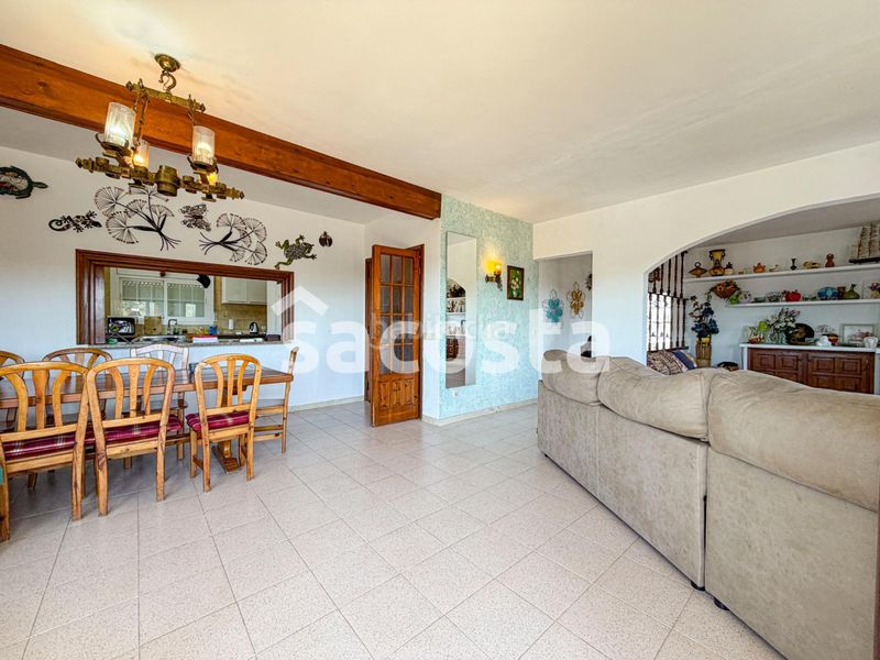 Foto 2fdf20c9-4618-409f-8f3f-c19c593863a2. Casa amb calefacció aparcament a Mas Romeu Lloret de Mar