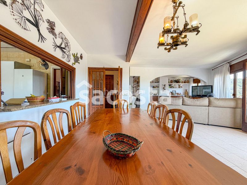 Foto 48c961c3-65a8-4956-ad7a-b6f319f4da45. Casa amb calefacció aparcament a Mas Romeu Lloret de Mar