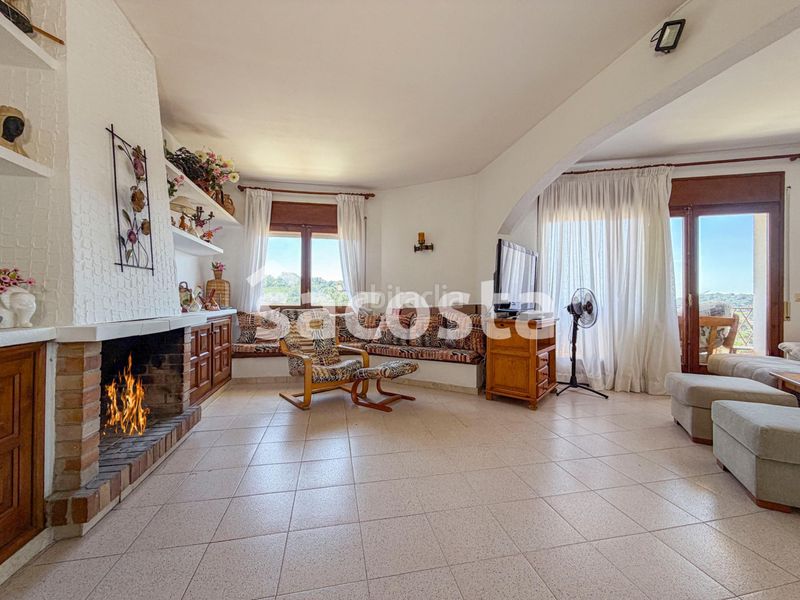 Foto cb857e43-cb36-416e-b253-3de9b45c219d. Casa amb calefacció aparcament a Mas Romeu Lloret de Mar