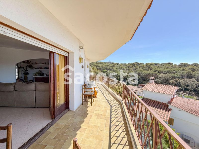 Foto ddafa762-84d5-4f8c-bf0e-c8691dadbbdd. Casa amb calefacció aparcament a Mas Romeu Lloret de Mar