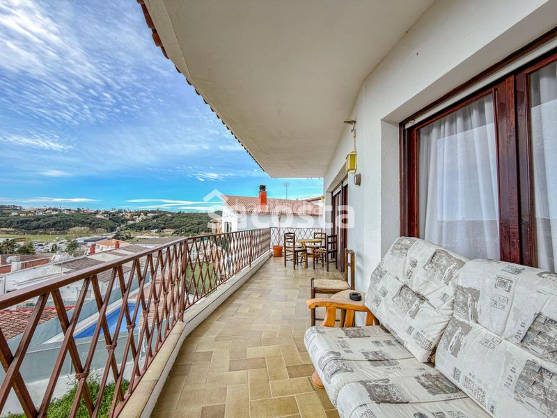 Foto e45c2a39-6113-4c40-83cc-c63c2c8fa409. Casa amb calefacció aparcament a Mas Romeu Lloret de Mar