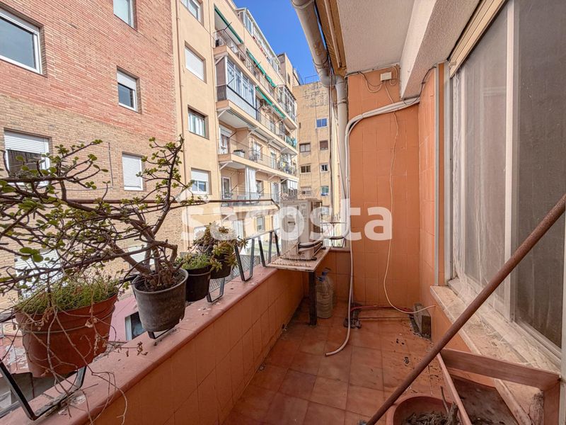 Foto 93b2cf26-8959-44d4-817c-ef7b4a399089. Pis a Vallcarca - Penitents Barcelona