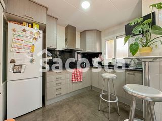 Etagenwohnung in Els Pavos. Piso con licencia turística a 700 m del mar en els pavos, blanes