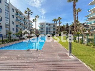 Pis  De la vila de blanes. Moderno piso con terraza en lloret de mar  fenals