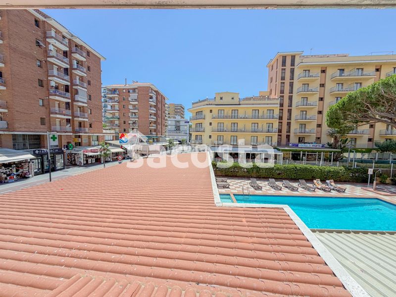 Foto 12ac7994-7430-4854-9ef6-2ea9c65328e5. Pis amb calefacció piscina a Els Pins Blanes