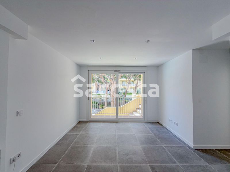 Foto d1c7705b-2c4b-4a01-af9a-bad57cc4efcf. Apartament amb calefacció piscina a Els Pins Blanes