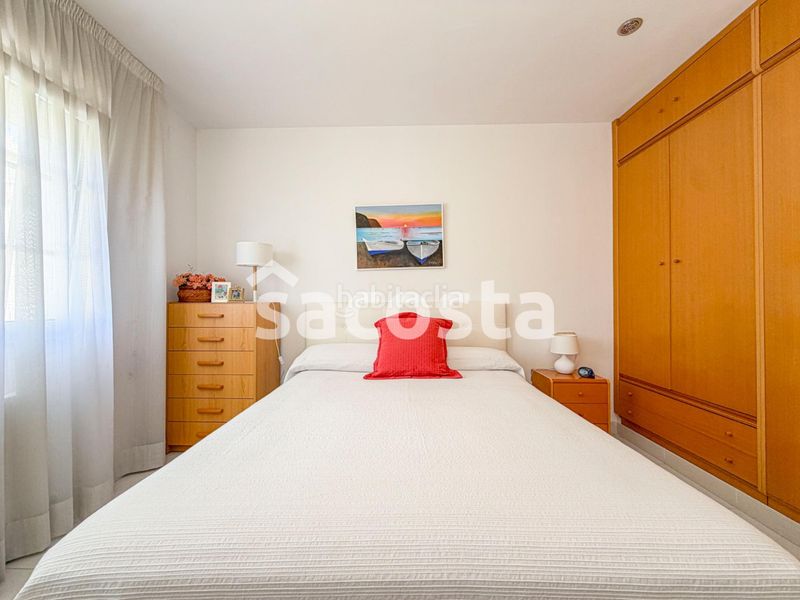 Foto 5a377d11-c85a-4482-9026-c9fa93e9d23c. Casa adossada amb calefacció aparcament a Centre Pineda de Mar