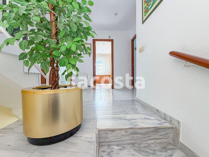 Foto b869e2b1-6442-42d7-9b3d-9e7954ba62d9. Casa adossada amb calefacció aparcament a Centre Pineda de Mar