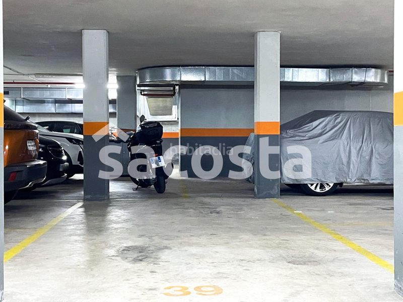 Foto 63b8a756-ea2b-4d78-ae60-911441a235b4. Lloguer aparcament cotxe a Fenals Lloret de Mar