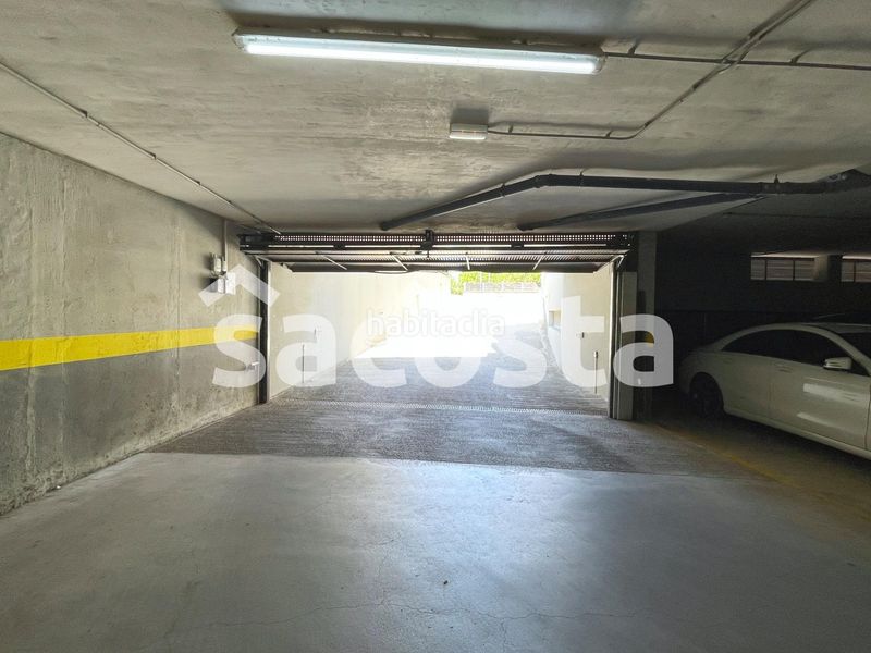 Foto fab0e9f5-d2b2-4616-a7f9-c199721a26a9. Lloguer aparcament cotxe a Fenals Lloret de Mar
