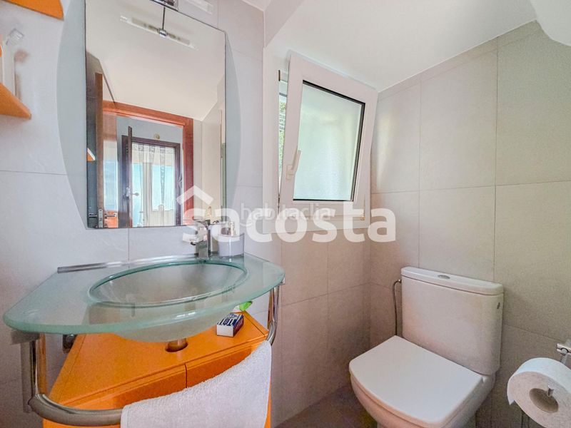 Foto ba4ea5b1-66af-481b-afab-cb4f25cc8720. Casa con riscaldamento parcheggio in Roca Grossa Lloret de Mar