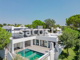 Casa in Caldes de Malavella. Villa contemporánea de lujo en camiral golf  wellness  pga catal
