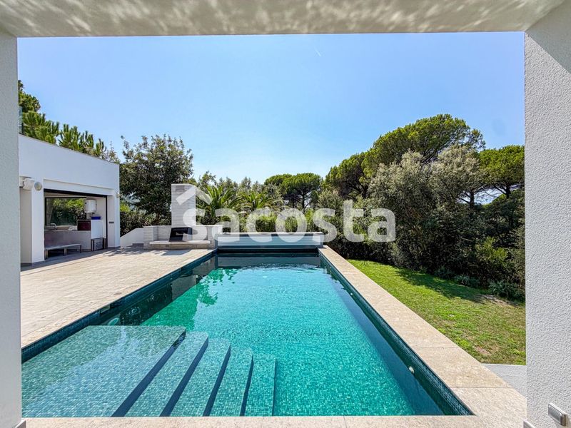 Foto abef3d34-8c26-446e-81fc-860601d469d6. Casa amb calefacció aparcament piscina a Caldes de Malavella