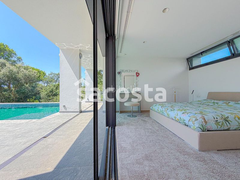 Foto ae01758f-f495-4fff-b39f-5f997ecd5731. Casa amb calefacció aparcament piscina a Caldes de Malavella