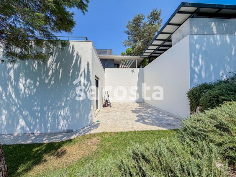Foto d609bf56-28fa-46b6-9d1e-c7efef43cb4a. Casa amb calefacció aparcament piscina a Caldes de Malavella