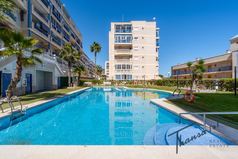 Foto ebd4d540-84a3-4081-bf04-af1680ad1464. Pis amb calefacció aparcament piscina a Los Arenales del Sol Elche / Elx