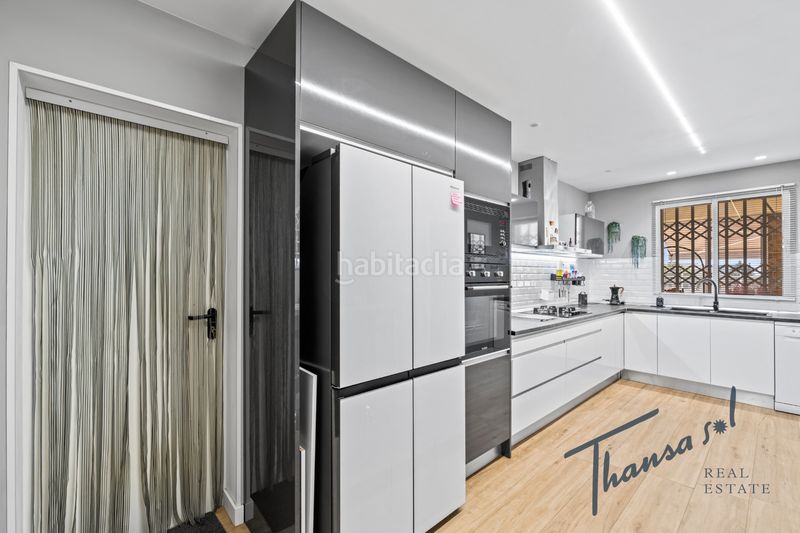 Foto 091ebba4-b93b-4fb8-8b6a-49d80722c971. Masia amb xemeneia calefacció aparcament piscina a Alicante