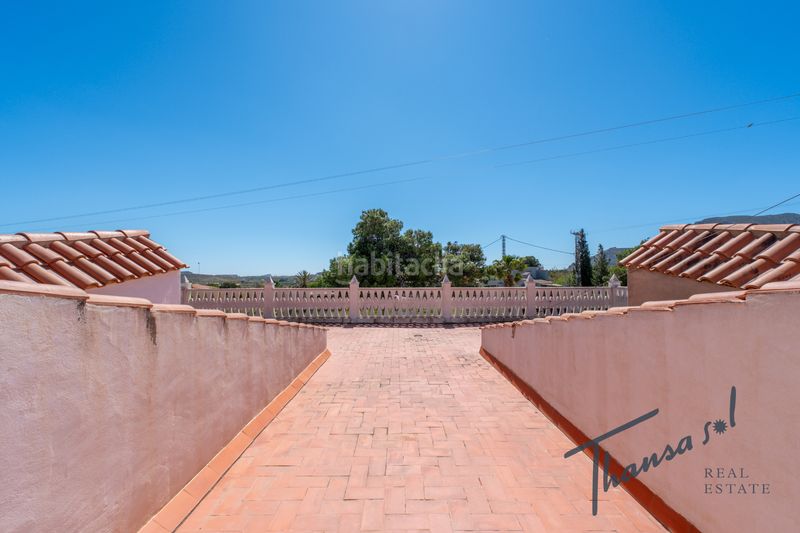 Foto 31948324-d25c-4f8b-be14-613642fa29cb. Masia amb xemeneia calefacció aparcament piscina a Alicante