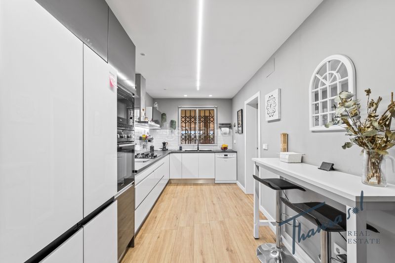 Foto 4095d11b-4bff-41c0-a810-14c8432f9460. Masia amb xemeneia calefacció aparcament piscina a Alicante