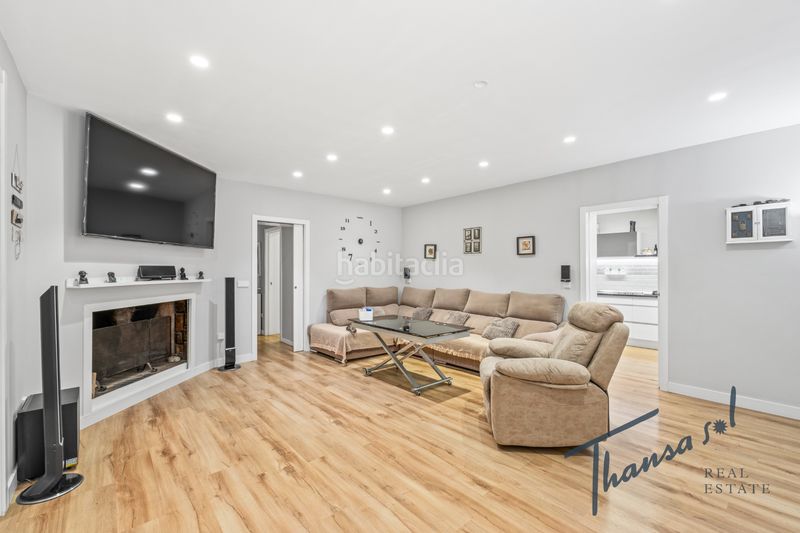 Foto 47490ccf-9aee-4ad1-996b-6a9ec10ffd61. Masia amb xemeneia calefacció aparcament piscina a Alicante