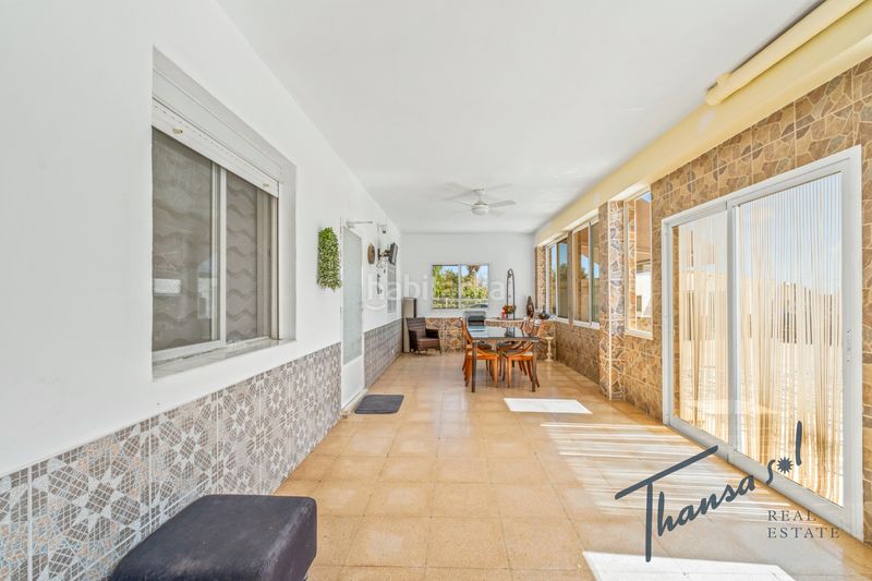 Foto 8b103be5-8126-4af9-928a-124018b7df95. Masia amb xemeneia calefacció aparcament piscina a Alicante