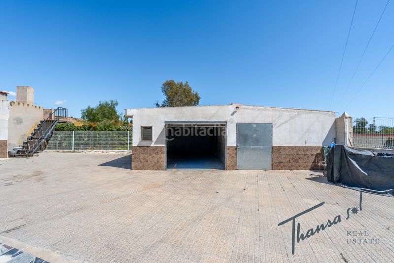 Foto 9eaec350-03f0-485c-b5e3-d02f978aa3ed. Masia amb xemeneia calefacció aparcament piscina a Alicante