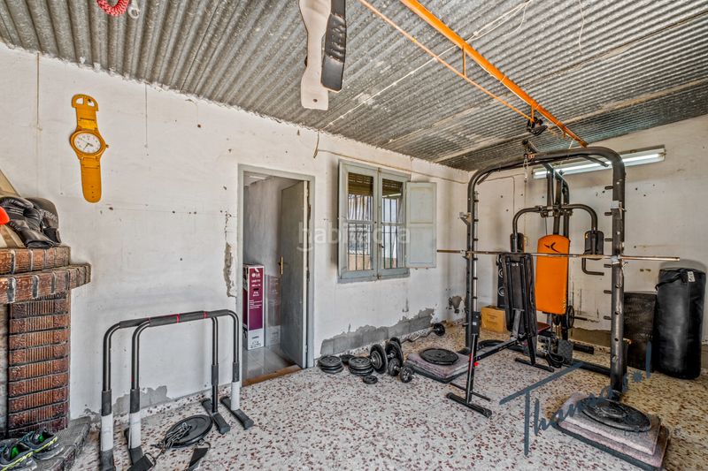 Foto c9146400-fd2c-4087-8bcb-3ecbff4734a1. Masia amb xemeneia calefacció aparcament piscina a Alicante