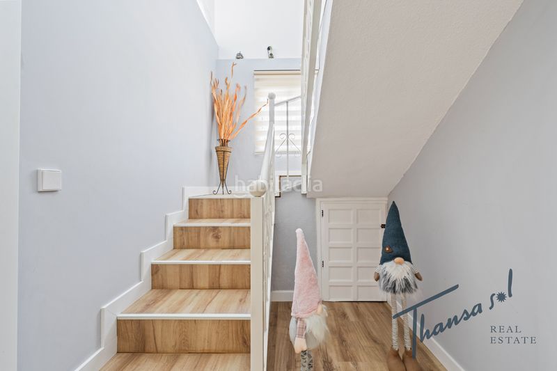 Foto d8ced31e-858c-4153-aa96-c7fd26a969dd. Masia amb xemeneia calefacció aparcament piscina a Alicante