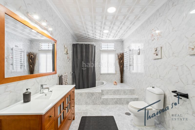 Foto e48fc852-1b14-4b37-95eb-d6892cbe9664. Masia amb xemeneia calefacció aparcament piscina a Alicante