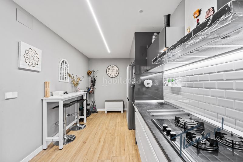 Foto e86327af-794b-4bcb-9b91-80369560b5d8. Masia amb xemeneia calefacció aparcament piscina a Alicante