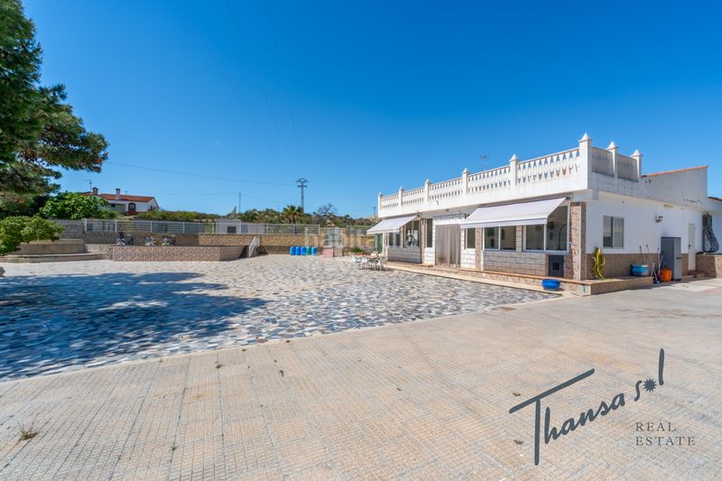 Foto fe805b57-9fe4-4170-8d67-a04ce626e6e2. Masia amb xemeneia calefacció aparcament piscina a Alicante