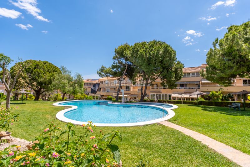 Foto 4c65ea7c-165b-4315-94e4-c274092ec626. Casa adossada amb xemeneia calefacció aparcament piscina a Alicante