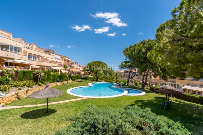 Foto b40c811d-4a11-442b-8136-3b76c0c9ce89. Casa adossada amb xemeneia calefacció aparcament piscina a Alicante