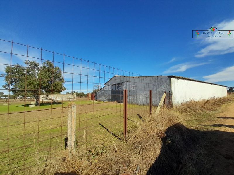 Foto b6b84593-244e-47d8-b242-cc054aec5d67. Masia a Carrascal del Obispo