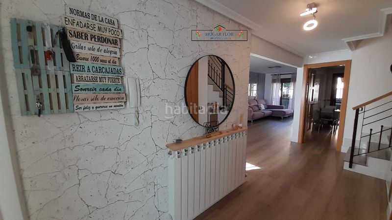 Foto 0c6efda4-f6fd-4a29-9abe-f551f29ff155. Casa a schiera con riscaldamento parcheggio piscina in Villares de la Reina
