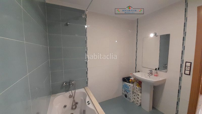 Foto 58e4c855-a217-4506-8ede-983f158f27ef. Casa a schiera con riscaldamento parcheggio piscina in Villares de la Reina