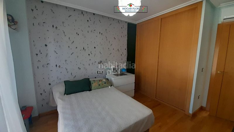 Foto 89f42b74-5515-4bf7-a9cf-3b88de70aa8b. Casa a schiera con riscaldamento parcheggio piscina in Villares de la Reina