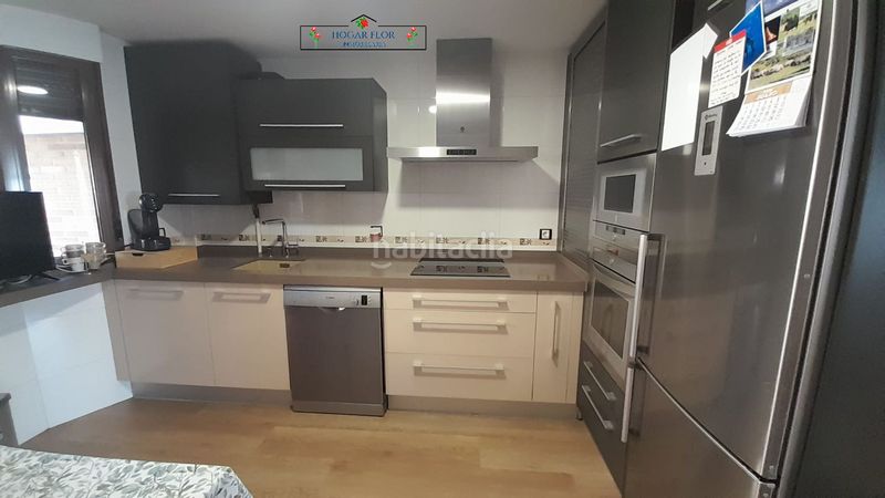 Foto ad3c0109-84ee-4b30-b0a7-846c9d92d099. Casa a schiera con riscaldamento parcheggio piscina in Villares de la Reina