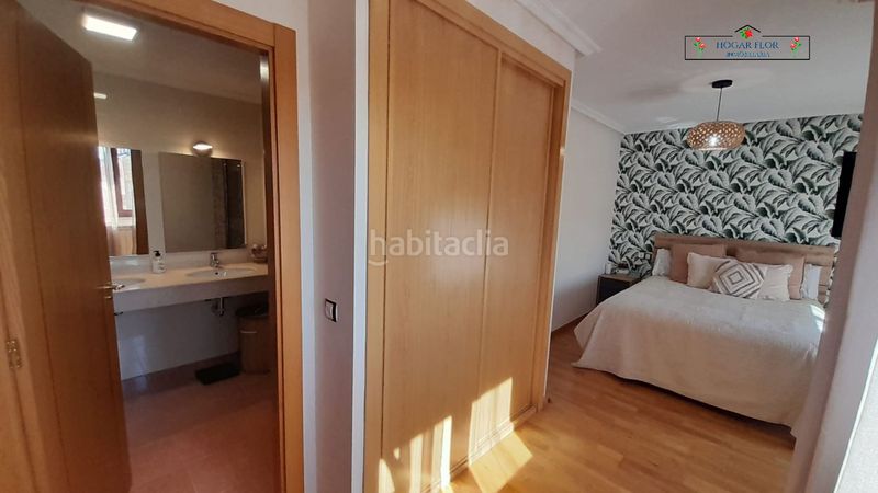 Foto bd9fd796-5118-42d2-b61e-6471babafe06. Casa a schiera con riscaldamento parcheggio piscina in Villares de la Reina