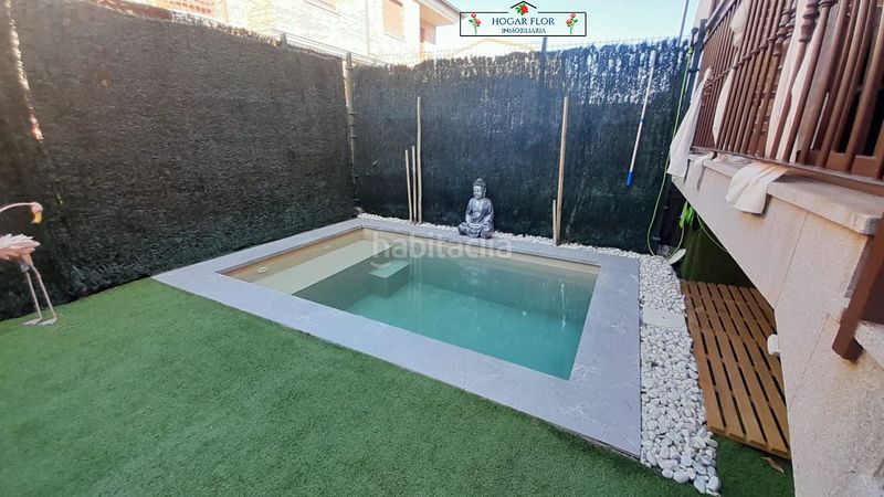 Foto e3ee8db3-9ad3-4517-99f2-29909f7d4f58. Casa a schiera con riscaldamento parcheggio piscina in Villares de la Reina