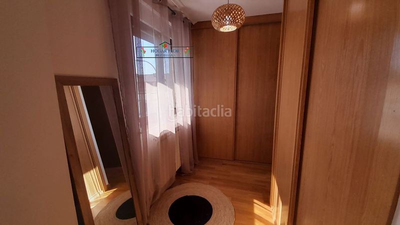 Foto f7ae3571-2c59-46a4-8bc1-1cca3e2a63a8. Casa a schiera con riscaldamento parcheggio piscina in Villares de la Reina