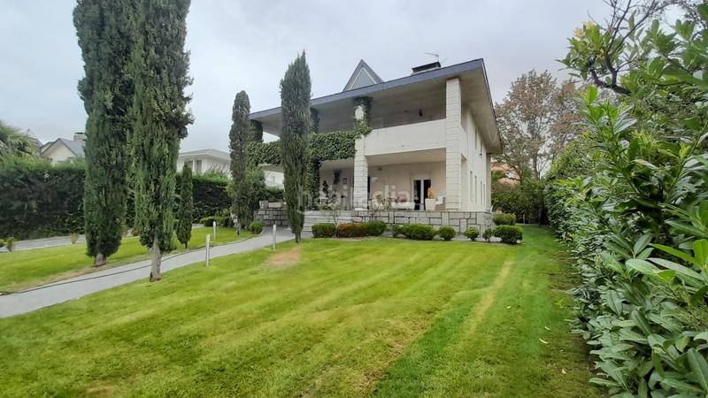 Foto 2900dcc2-7d1f-4e64-80e3-4a05b190ce96. Chalet  en venta en urbanización valdelagua, 5 dormitorios. en Santa Marta de Tormes